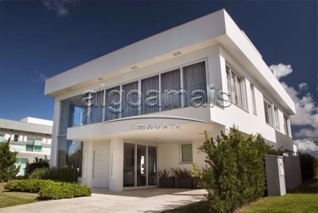 Casa de Condomínio à venda com 4 quartos, 470m² - Foto 1