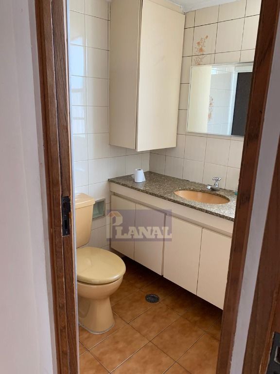 Apartamento à venda com 2 quartos, 68m² - Foto 12