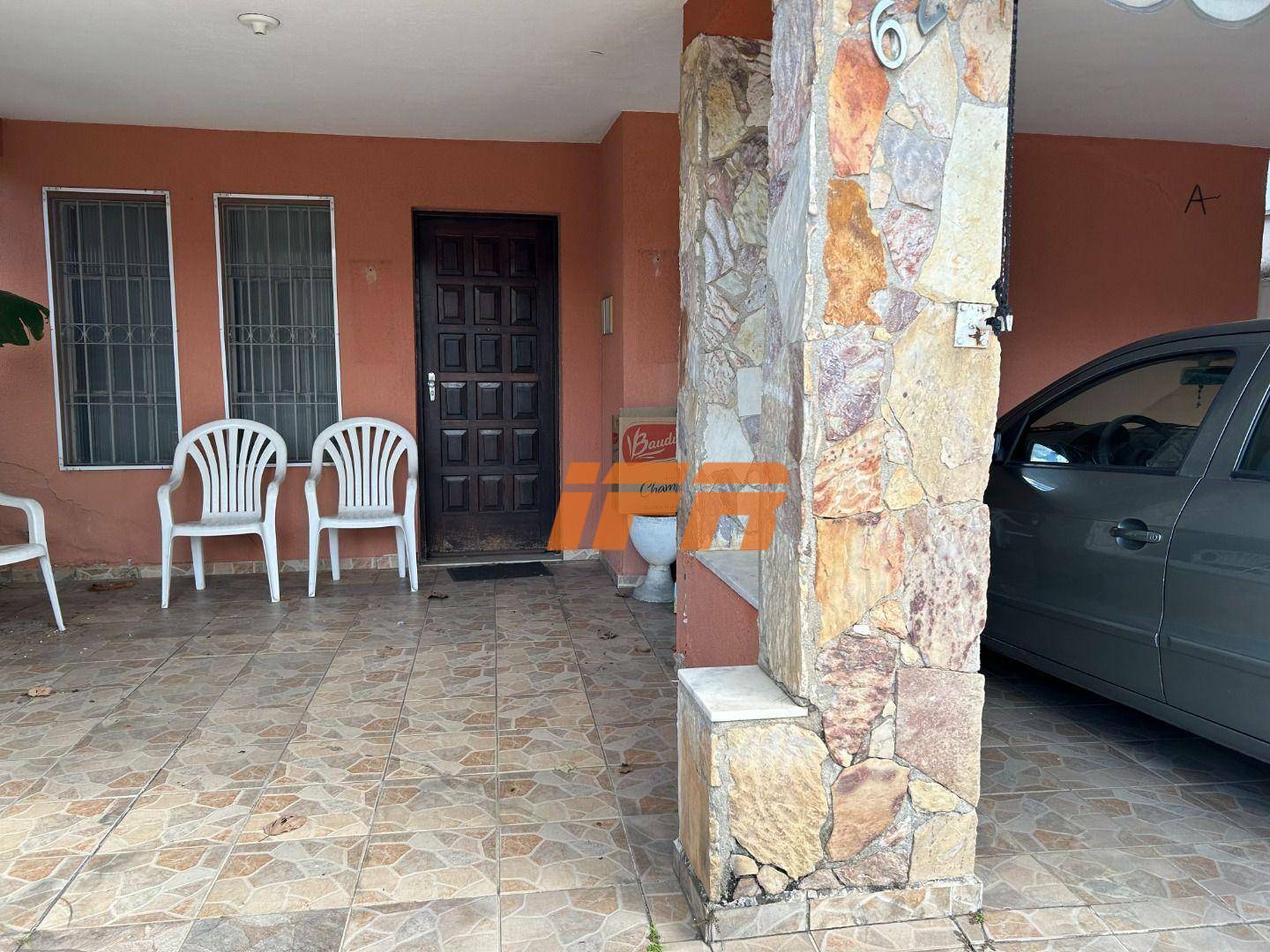 Casa à venda com 4 quartos, 180m² - Foto 3