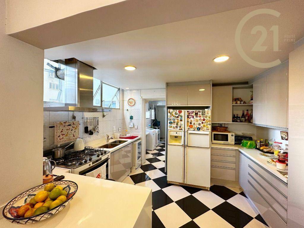 Apartamento à venda com 2 quartos, 183m² - Foto 12