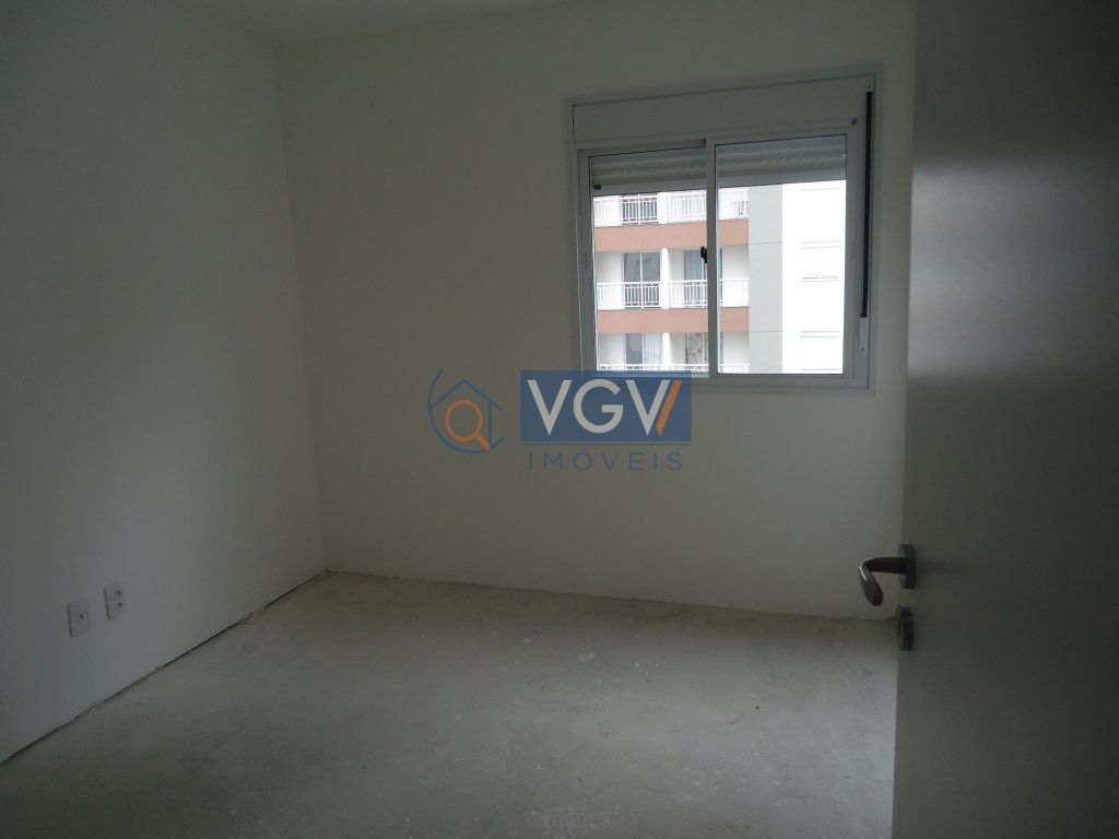 Apartamento à venda com 3 quartos, 70m² - Foto 4