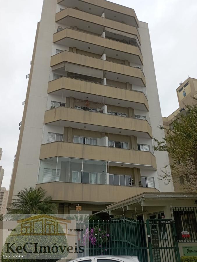 Apartamento à venda com 2 quartos, 72m² - Foto 21