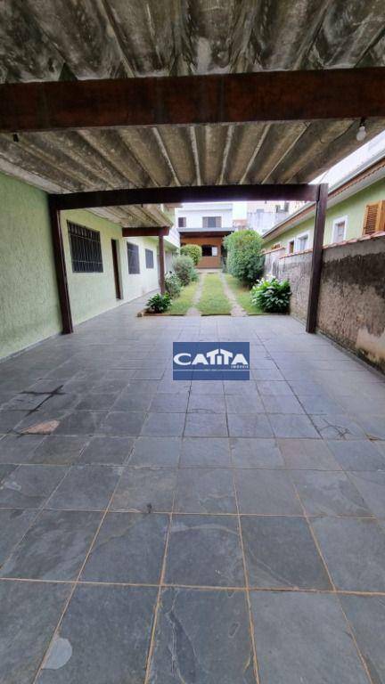 Casa à venda com 2 quartos, 230m² - Foto 4