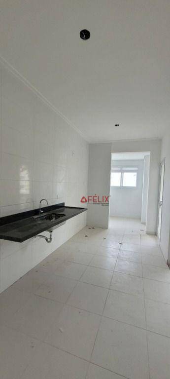 Apartamento à venda com 3 quartos, 130m² - Foto 1