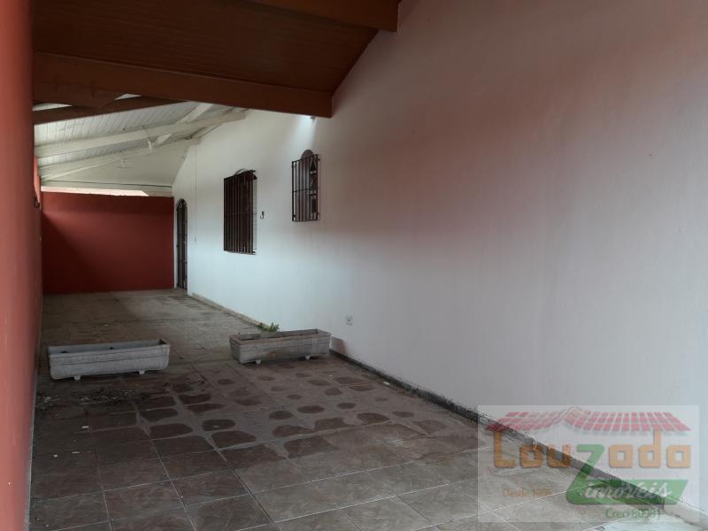 Casa para alugar com 4 quartos, 420m² - Foto 5