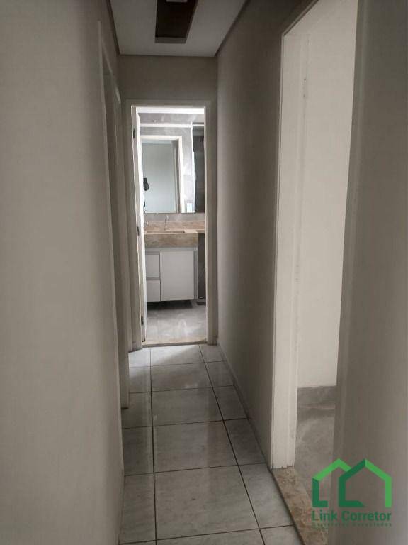 Apartamento para alugar com 2 quartos, 50m² - Foto 16