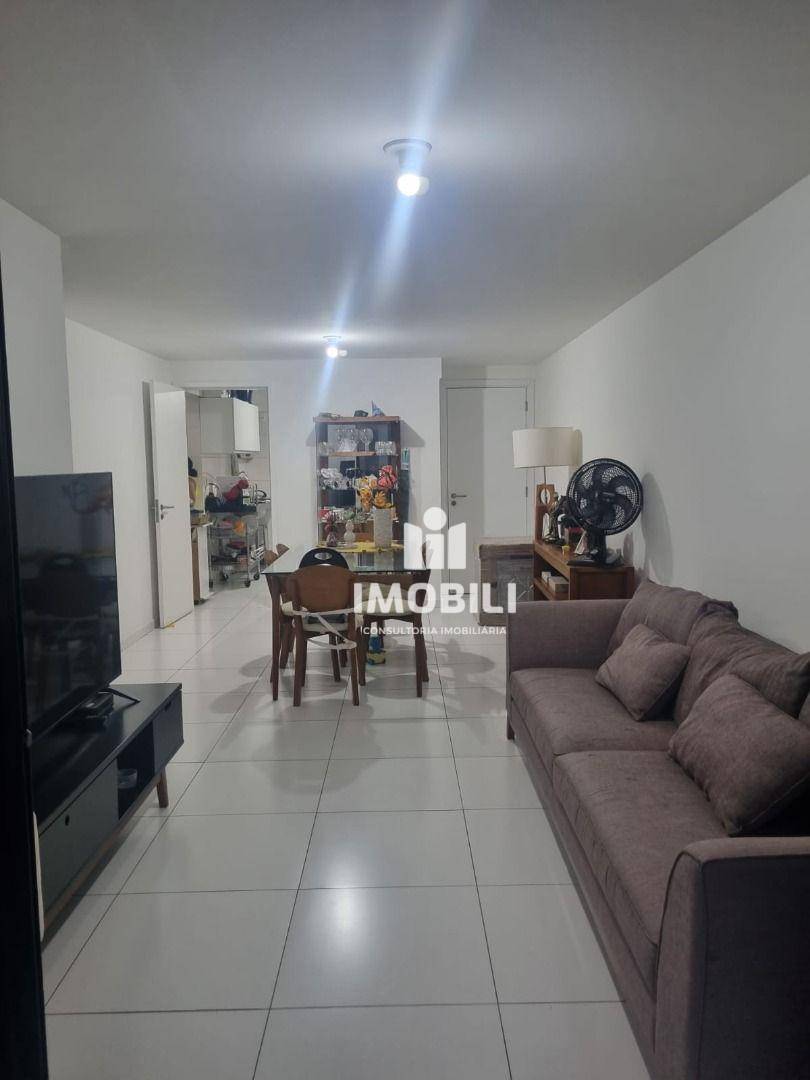 Apartamento à venda com 3 quartos, 96m² - Foto 4