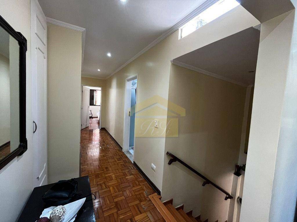 Casa à venda com 3 quartos, 219m² - Foto 7