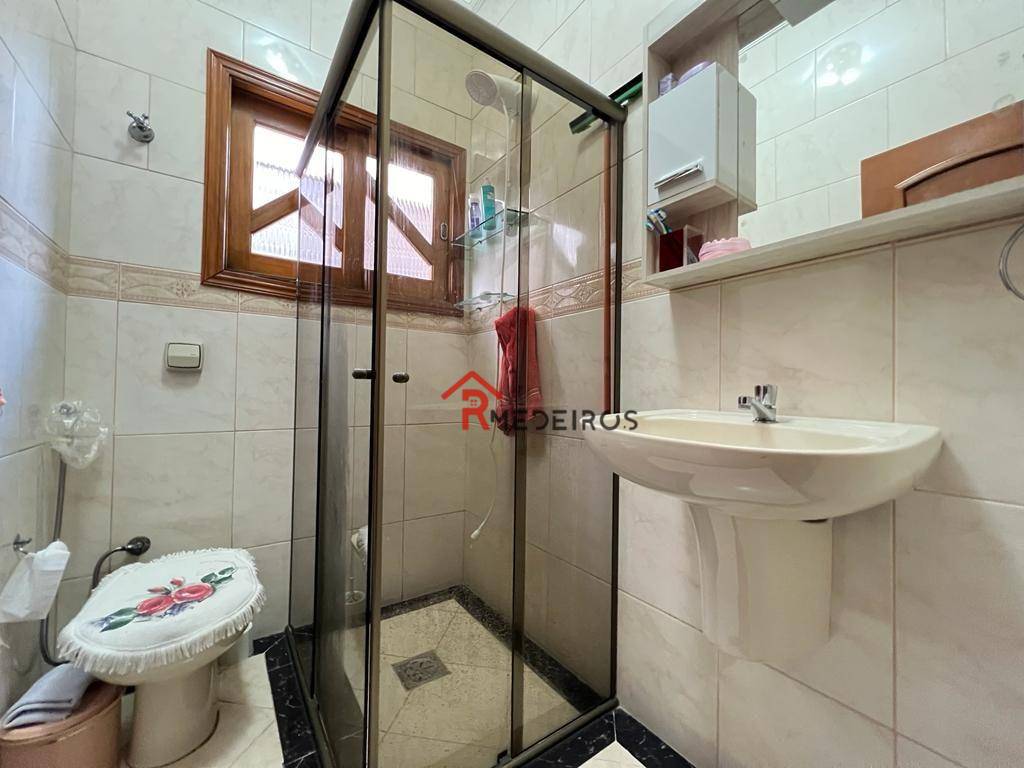 Casa à venda com 6 quartos, 350m² - Foto 61