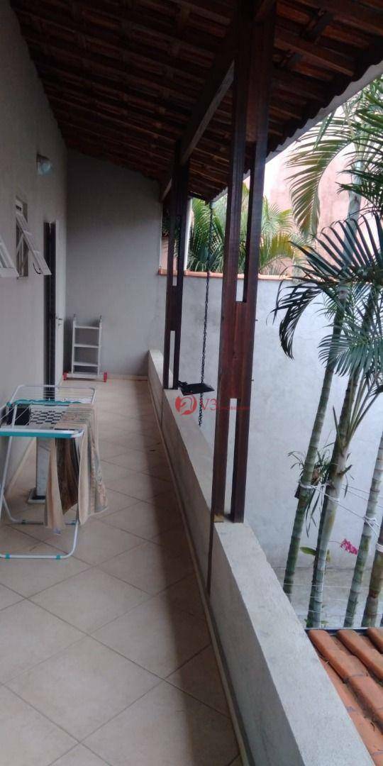 Casa à venda com 4 quartos, 390m² - Foto 19