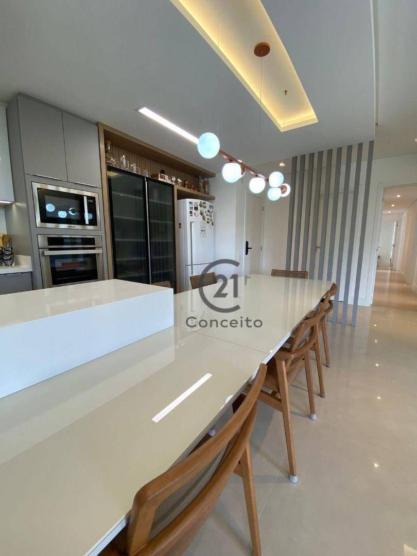 Apartamento à venda com 4 quartos, 161m² - Foto 8