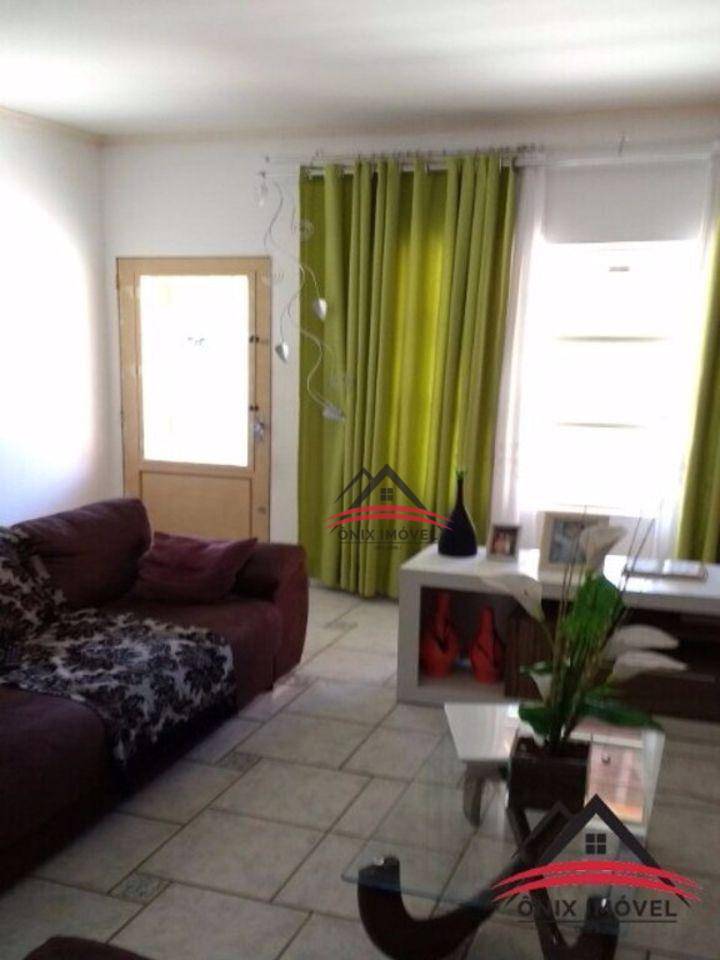 Casa à venda com 3 quartos, 200m² - Foto 23