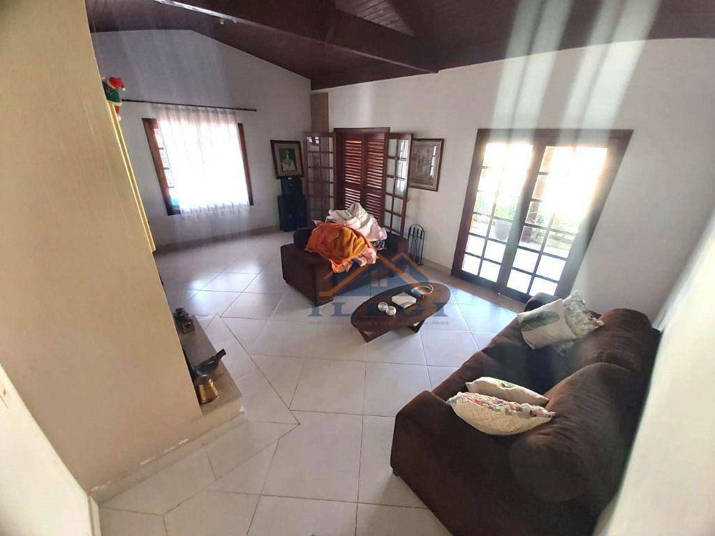 Casa de Condomínio à venda com 5 quartos, 350m² - Foto 24