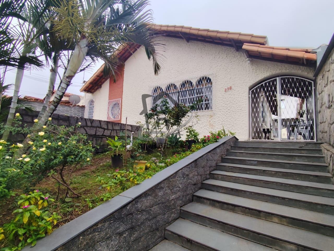 Casa, 6 quartos, 360 m² - Foto 1