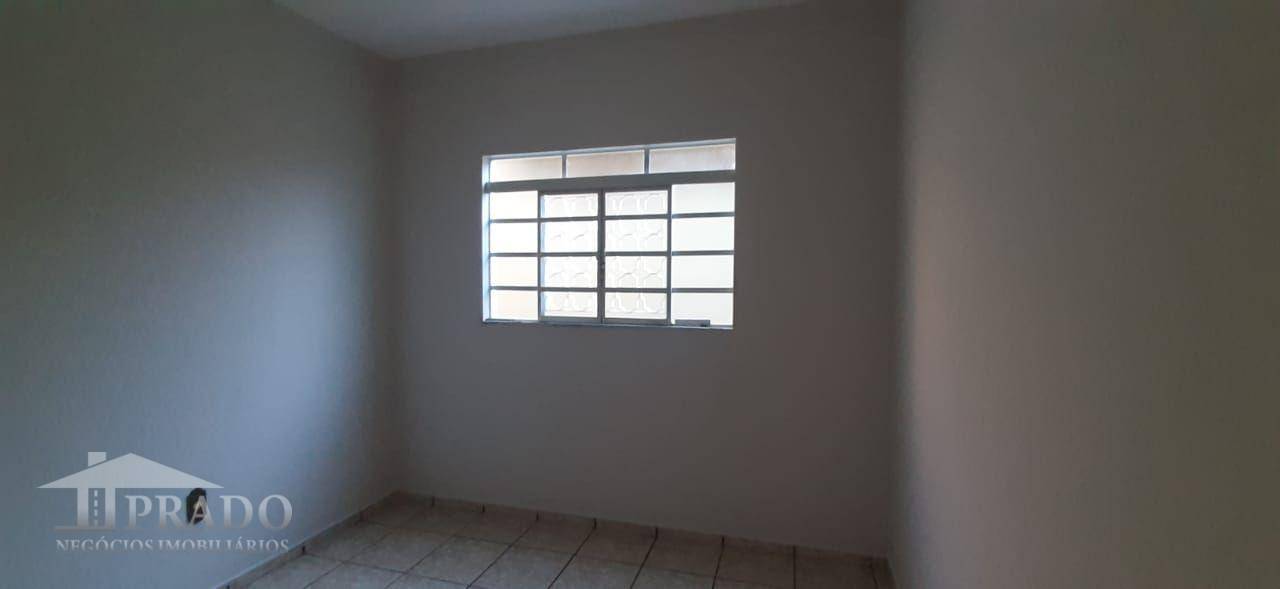 Casa à venda com 4 quartos, 160m² - Foto 17