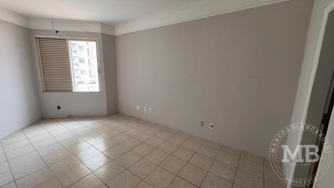 Apartamento à venda com 2 quartos, 79m² - Foto 10