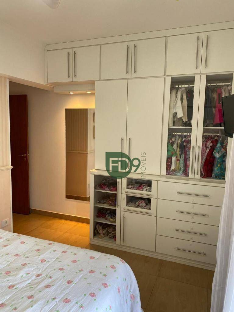 Apartamento à venda com 3 quartos, 130m² - Foto 19