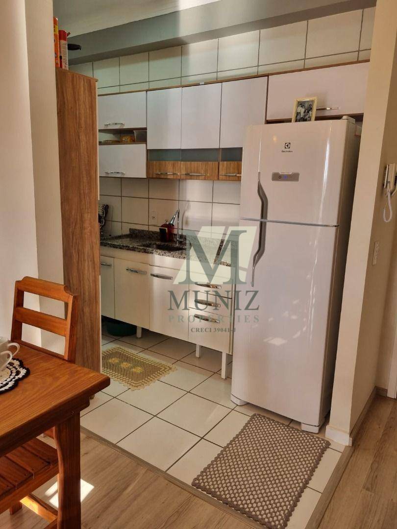 Apartamento à venda com 2 quartos, 57m² - Foto 3