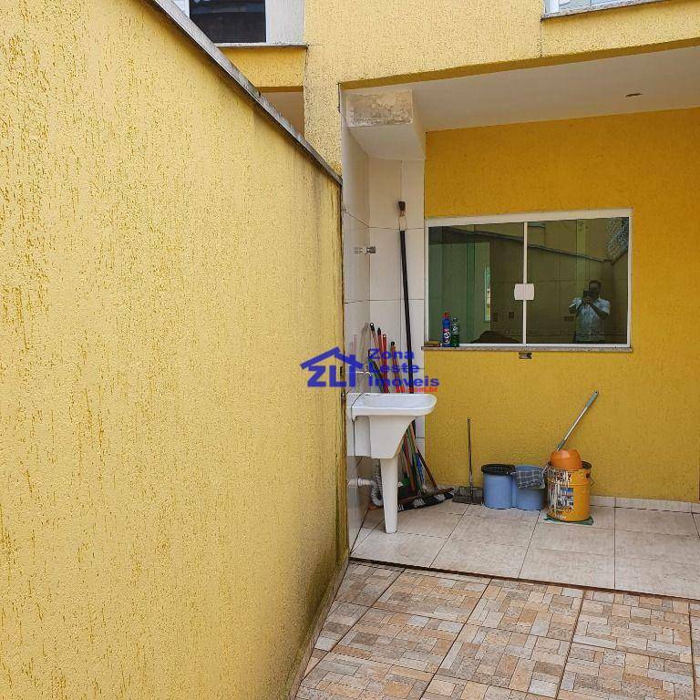 Sobrado à venda com 3 quartos, 100m² - Foto 39