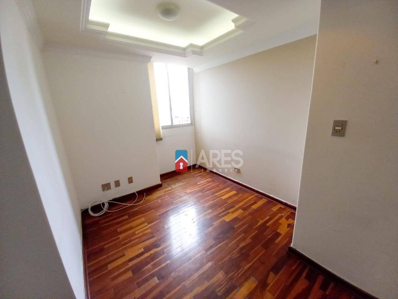 Apartamento à venda com 3 quartos, 95m² - Foto 4