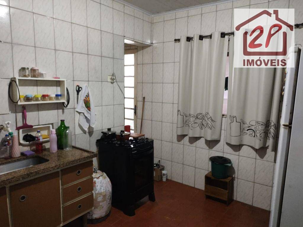 Casa à venda com 4 quartos, 350m² - Foto 23