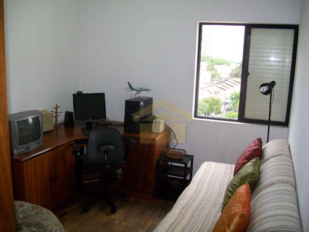 Apartamento à venda com 2 quartos, 70m² - Foto 18