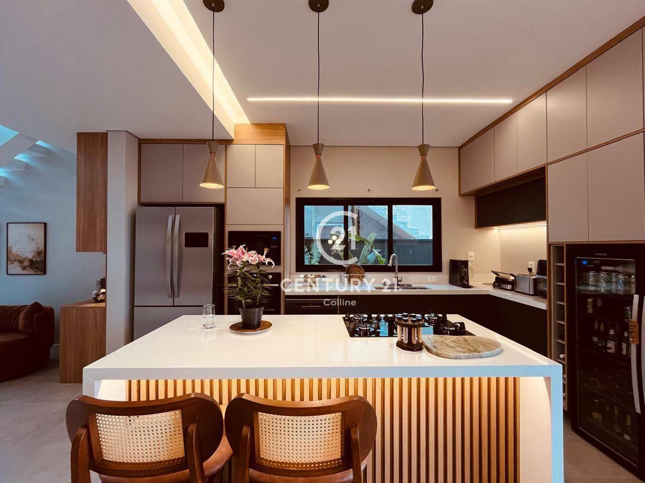 Sobrado à venda com 4 quartos, 269m² - Foto 13