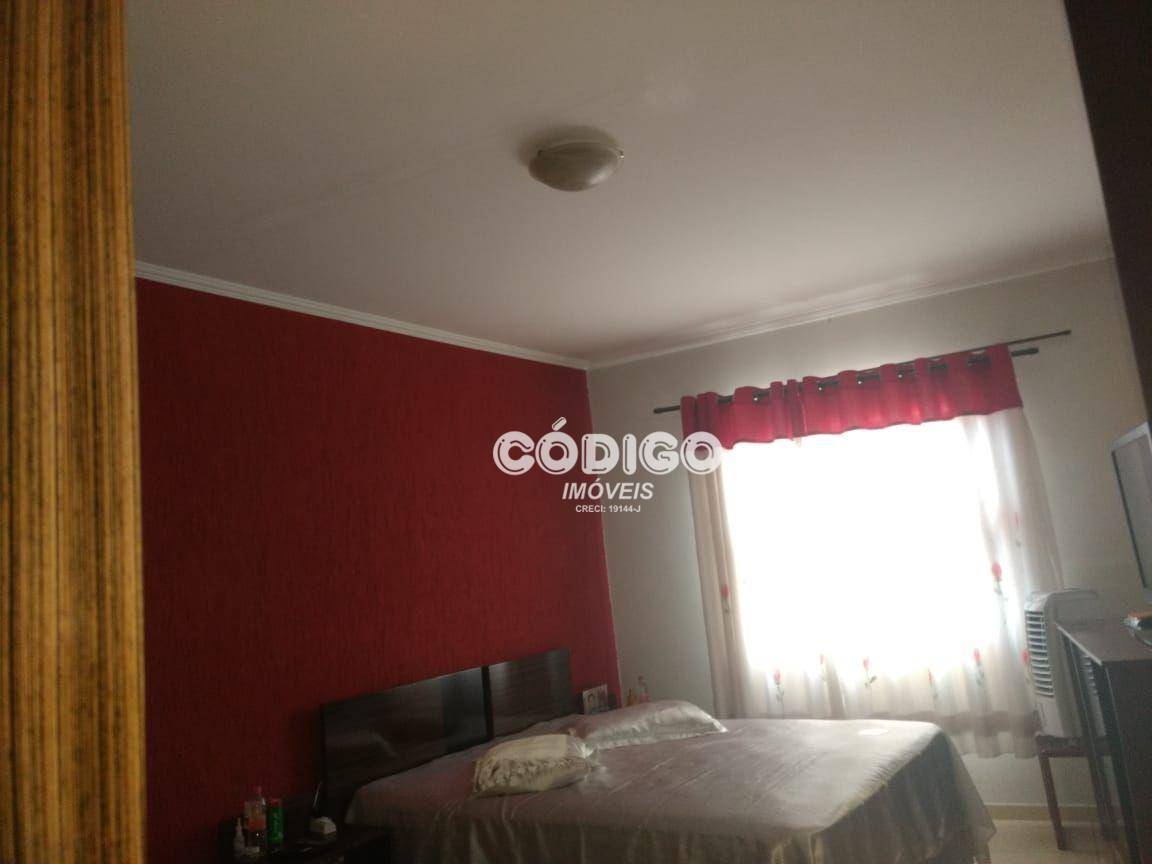 Sobrado à venda com 4 quartos, 200m² - Foto 6