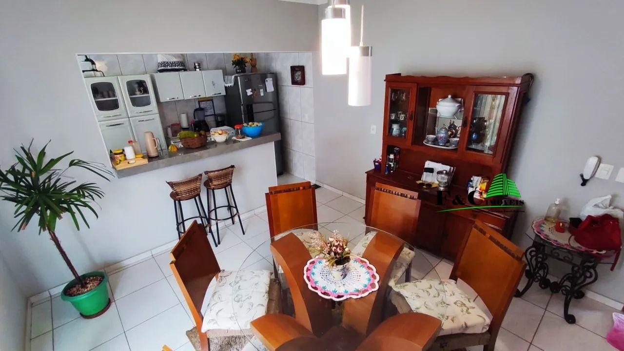 Casa à venda com 3 quartos, 300m² - Foto 10