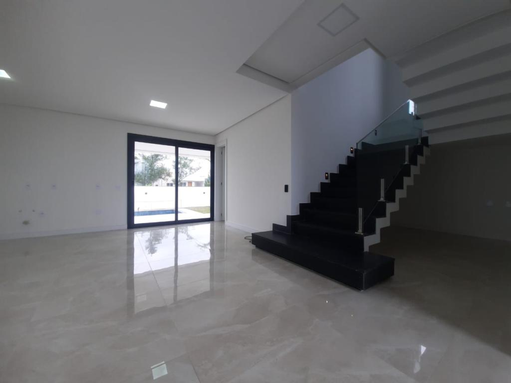 Casa à venda com 4 quartos, 252m² - Foto 17