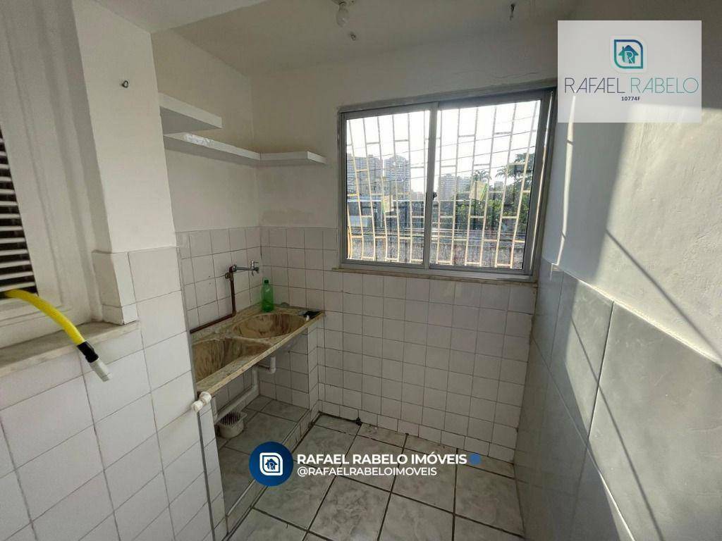 Apartamento à venda com 2 quartos, 75m² - Foto 9