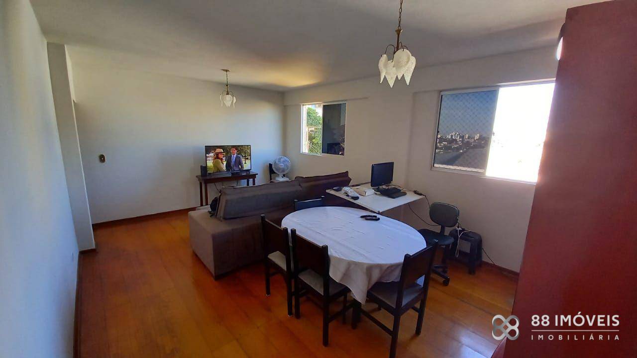 Apartamento à venda com 3 quartos, 89m² - Foto 2