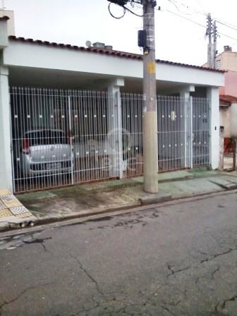 Casa à venda com 2 quartos, 112m² - Foto 1