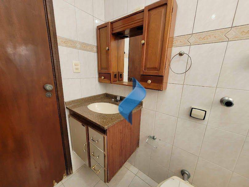 Apartamento para alugar com 2 quartos, 80m² - Foto 15