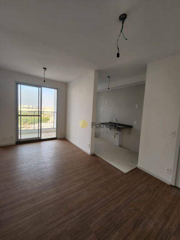 Apartamento à venda com 2 quartos, 69m² - Foto 4