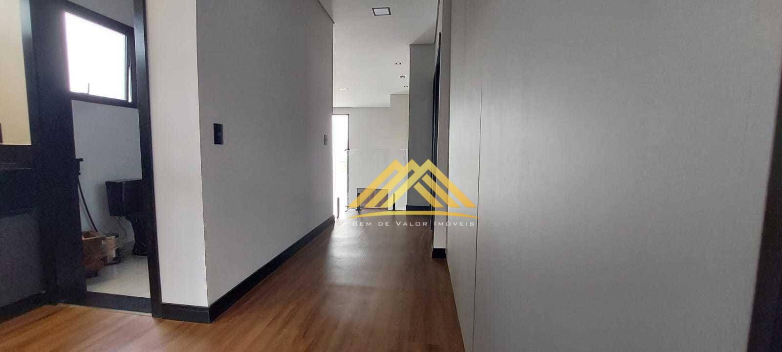 Casa à venda com 4 quartos, 290m² - Foto 15