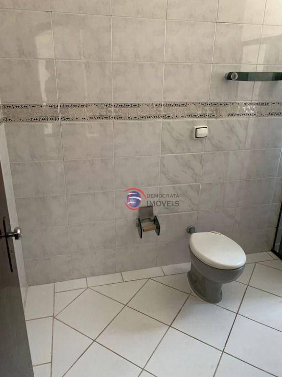 Sobrado à venda com 4 quartos, 232m² - Foto 26