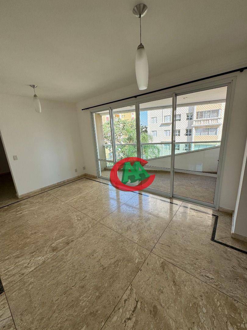 Apartamento para alugar com 3 quartos, 135m² - Foto 5