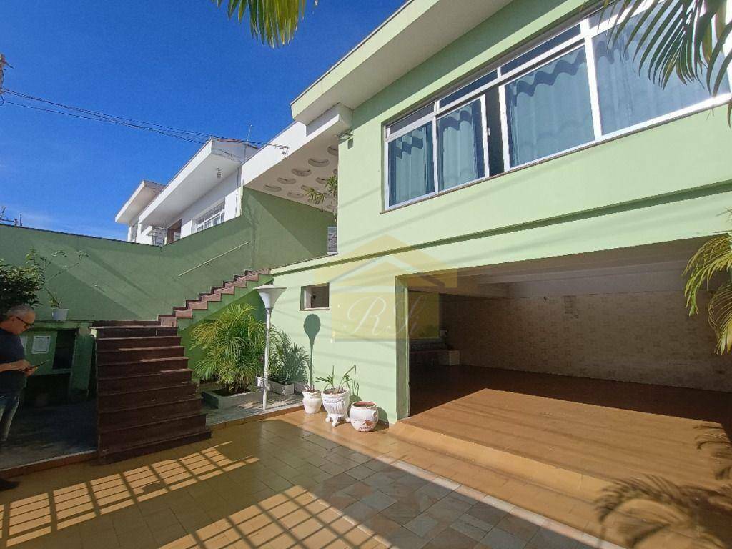 Casa à venda com 4 quartos, 250m² - Foto 21