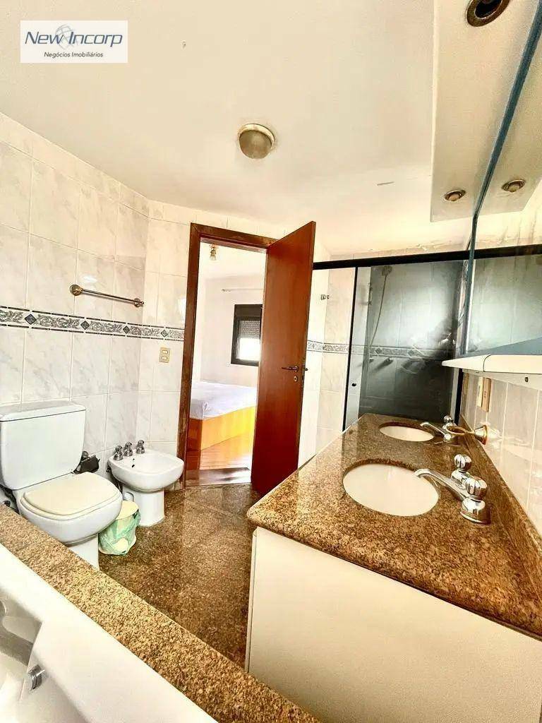 Apartamento à venda com 4 quartos, 177m² - Foto 18