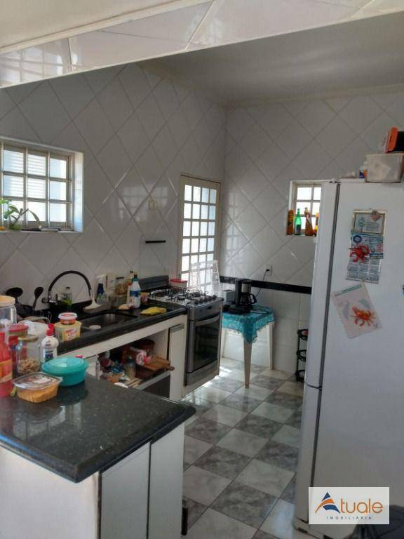 Casa de Condomínio à venda com 4 quartos, 220m² - Foto 3