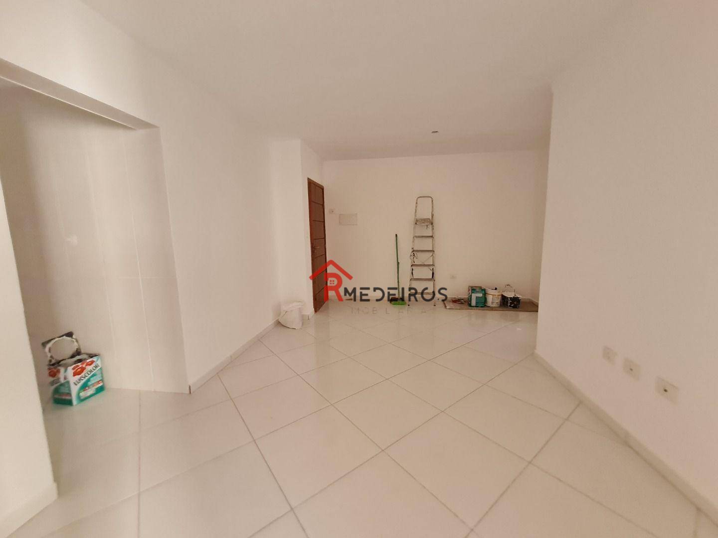 Apartamento à venda com 2 quartos, 75m² - Foto 8