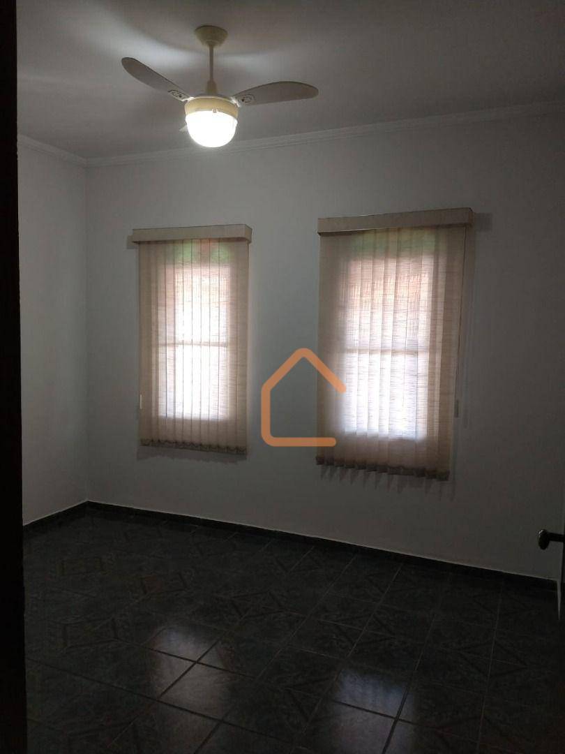 Casa à venda com 3 quartos, 193m² - Foto 8