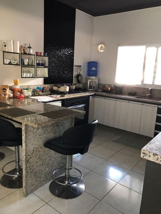 Casa de Condomínio à venda com 4 quartos, 238m² - Foto 4