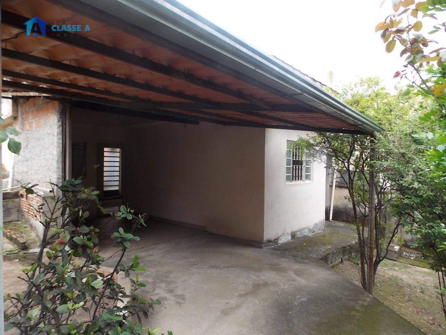 Casa à venda com 4 quartos, 200m² - Foto 35