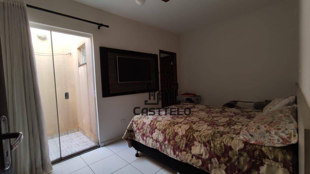 Casa à venda com 3 quartos, 84m² - Foto 9