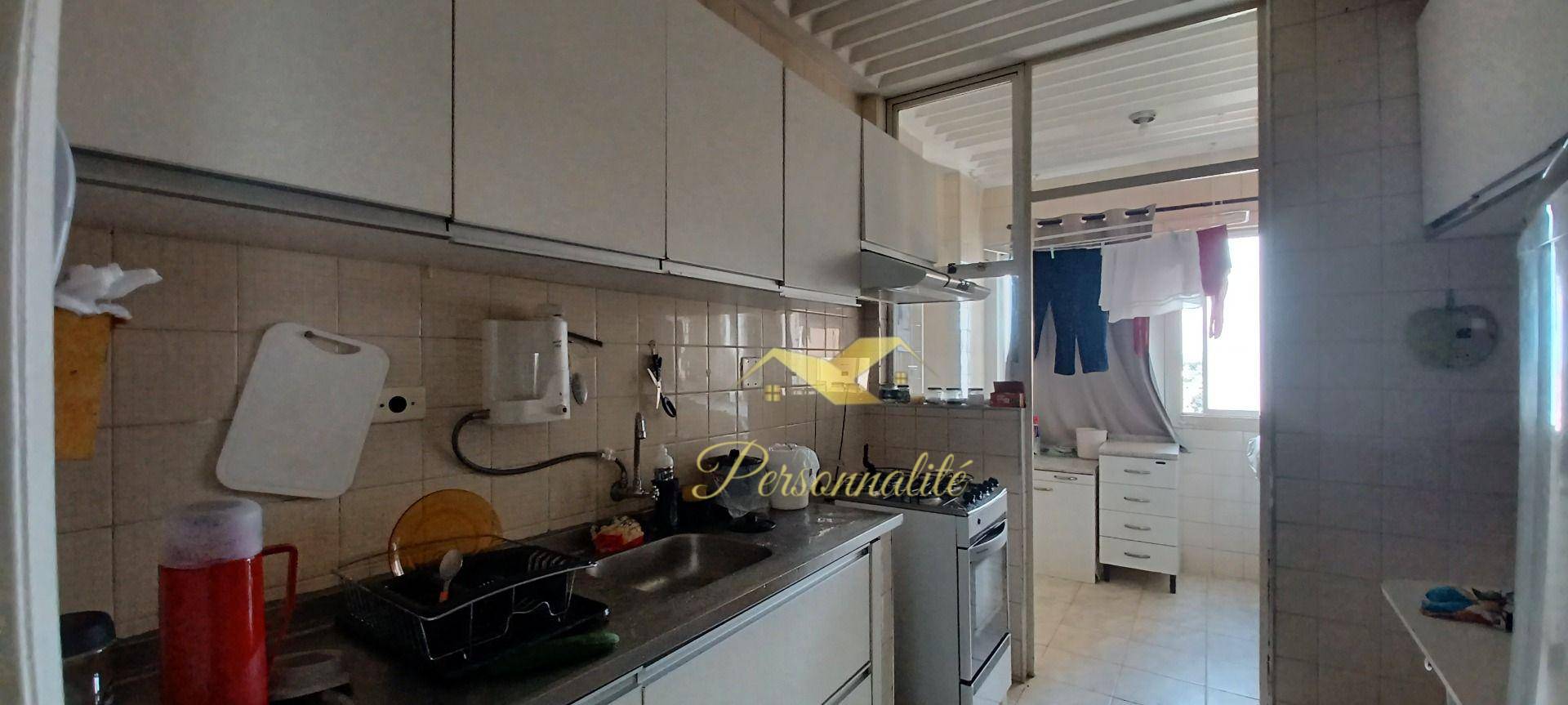 Apartamento à venda com 3 quartos, 90m² - Foto 2