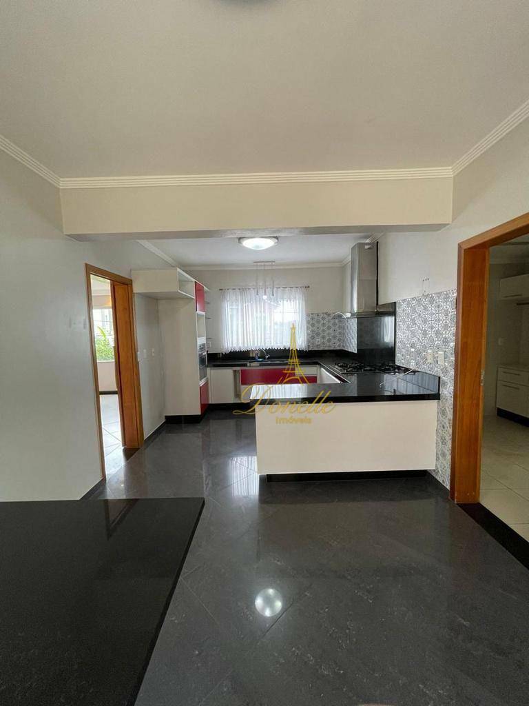 Sobrado à venda com 4 quartos, 320m² - Foto 17