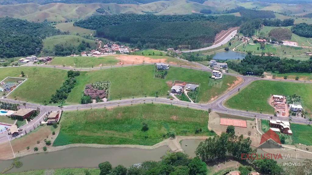Casa de Condomínio à venda com 4 quartos, 338m² - Foto 58