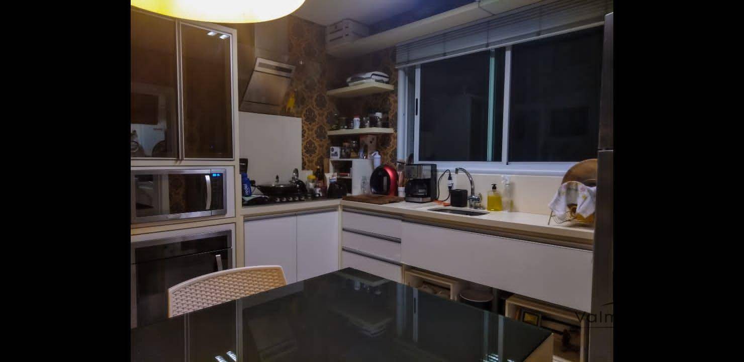 Apartamento à venda com 3 quartos, 158m² - Foto 11